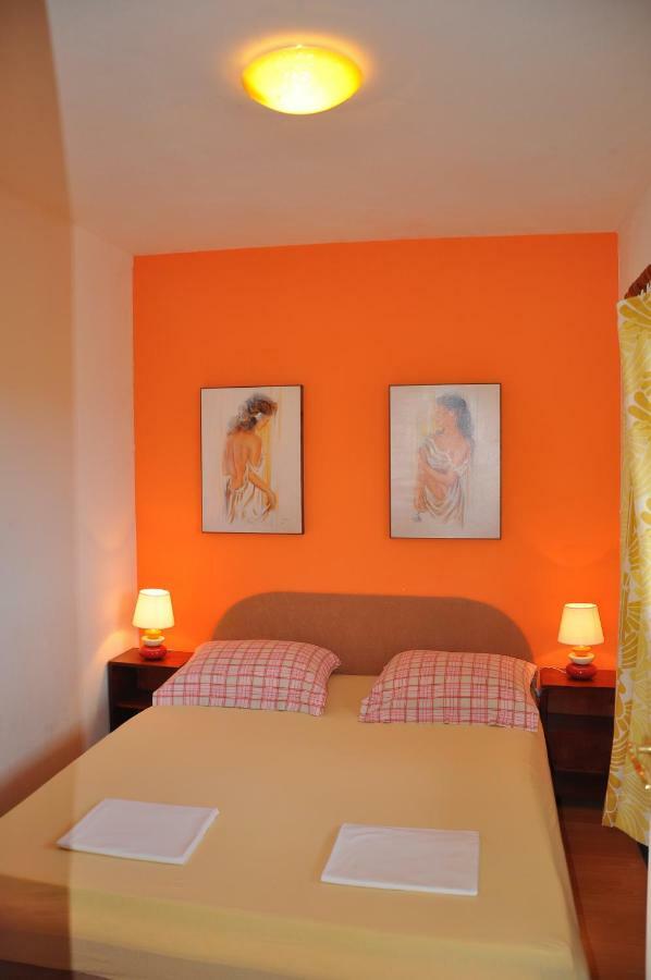 Annika Apartment