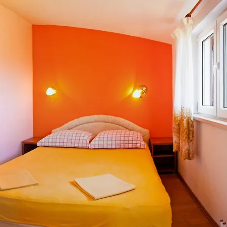 Apartments Villa Annika Slatine Room photo