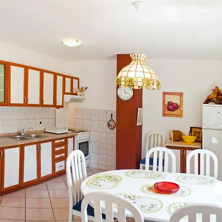 Apartments Villa Annika Slatine Room photo