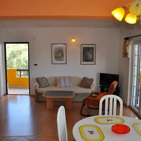 Apartments Villa Annika Slatine Exterior photo