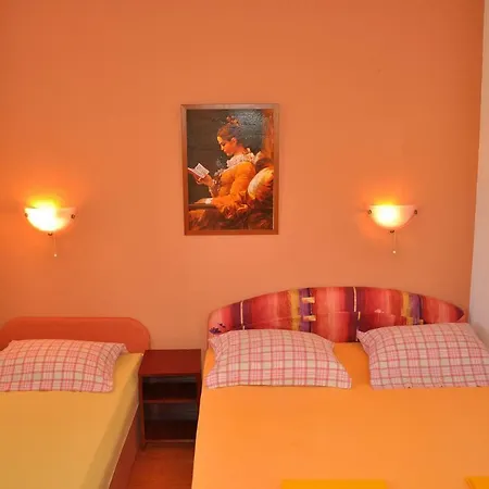 Apartments Villa Annika Slatine Exterior photo