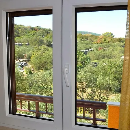 Apartments Villa Annika Slatine Exterior photo