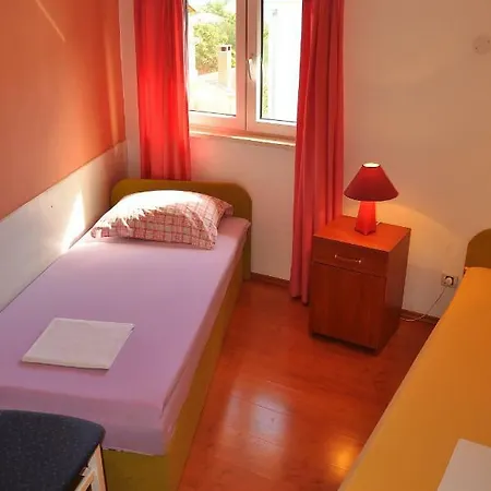 Apartments Villa Annika Slatine Exterior photo