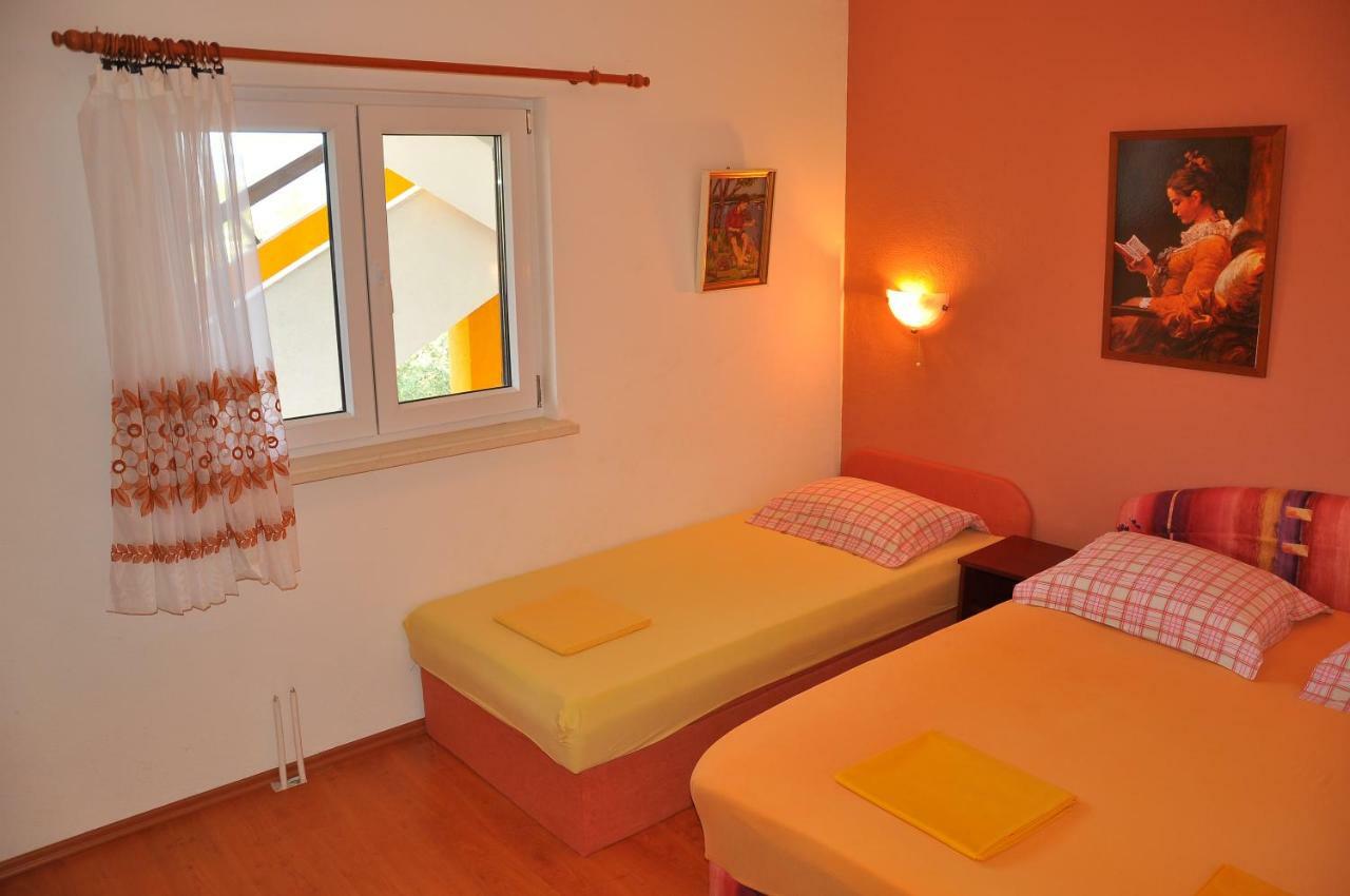 Annika Apartment *